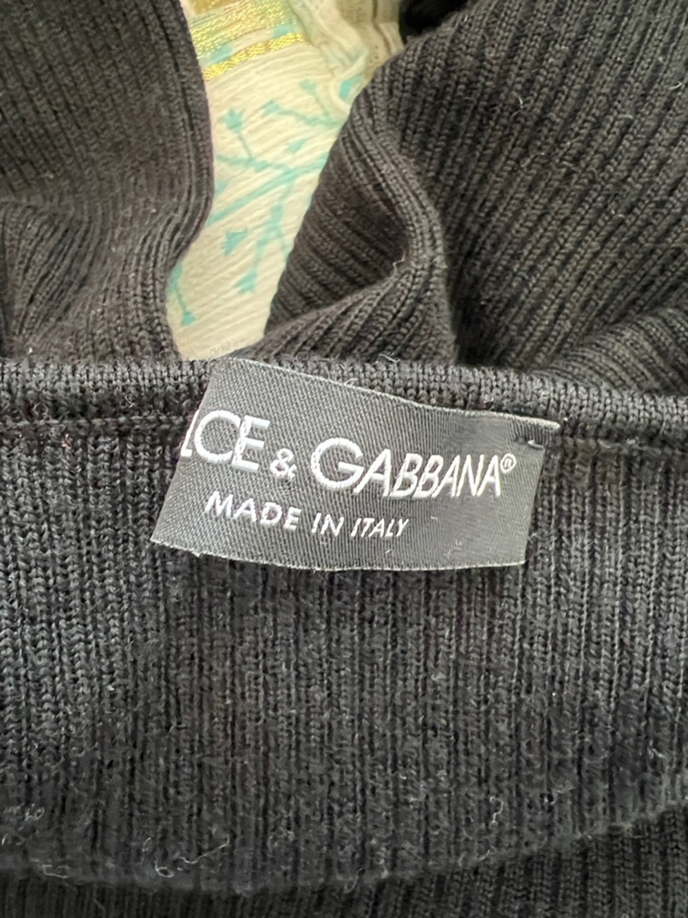 Dolce & Gabbana Black V Neck Wool Sweater Zipper Chain Detail - Picture 3 of 4